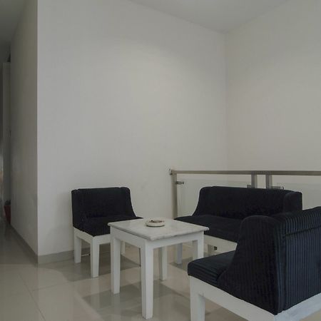 מלון סמאראנג Reddoorz Near Lawang Sewu מראה חיצוני תמונה